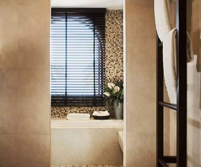 اتاق لوکس, Rawi Warin Resort And Spa   Sha Extra Plus