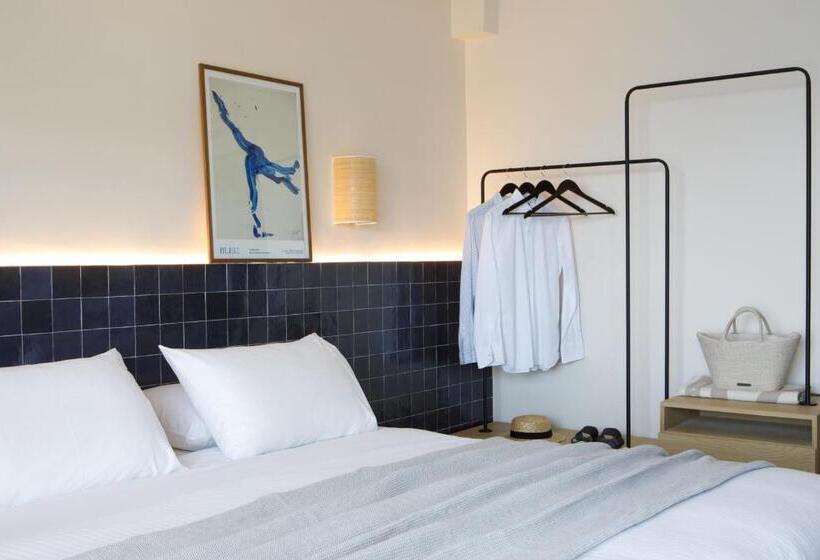 اتاق اجرایی, Sirene Blue Luxury Beach Resort