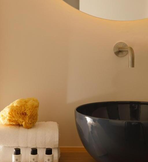 اتاق اجرایی, Sirene Blue Luxury Beach Resort