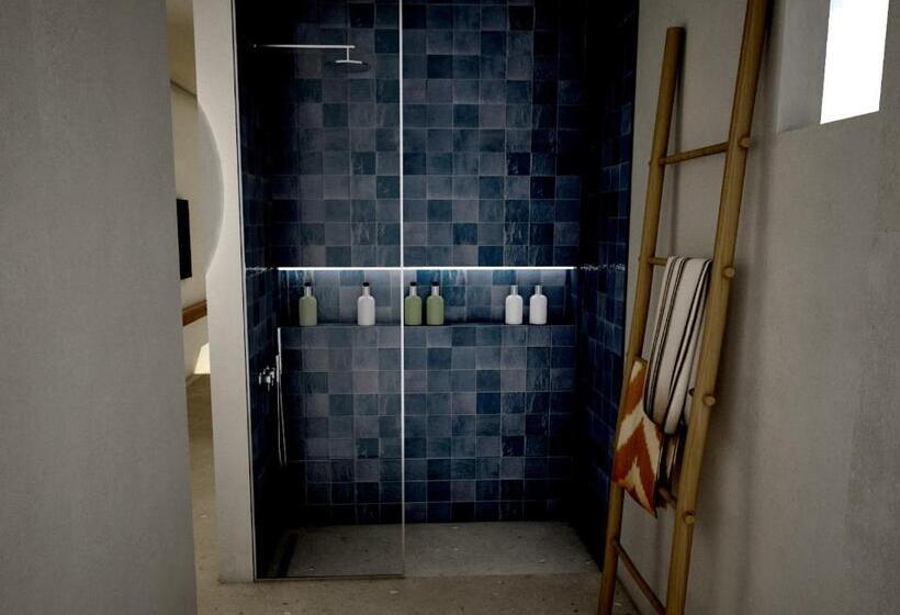 اتاق اجرایی, Sirene Blue Luxury Beach Resort