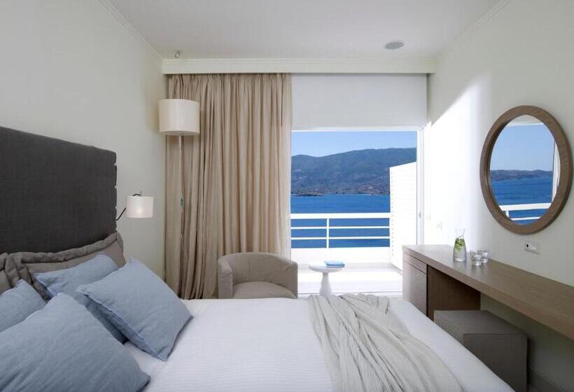 اتاق لوکس, Sirene Blue Luxury Beach Resort