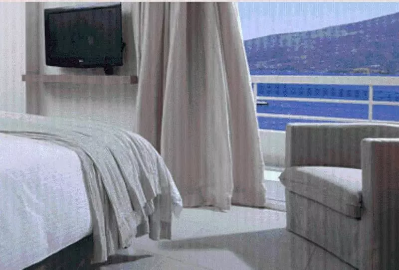 سوییت لوکس, Sirene Blue Luxury Beach Resort