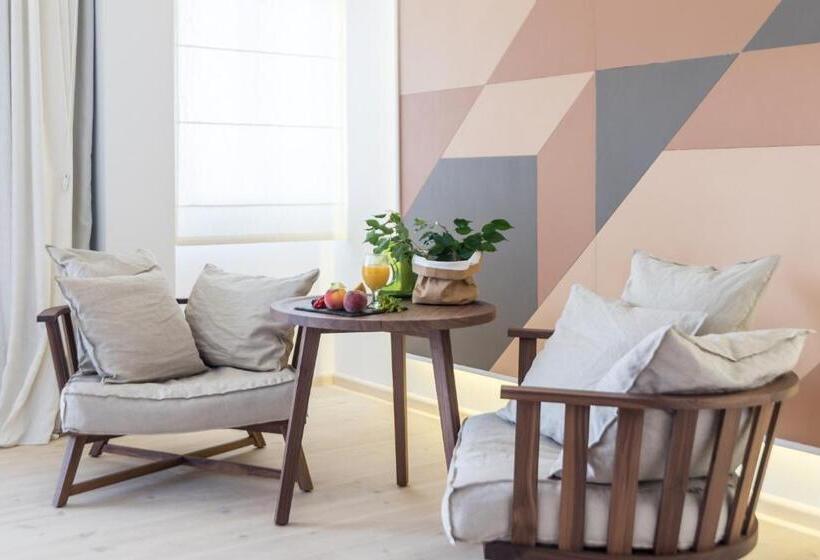 سوییت اجرایی, Sirene Blue Luxury Beach Resort