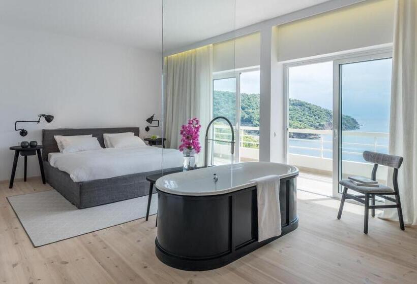 سوییت اجرایی, Sirene Blue Luxury Beach Resort