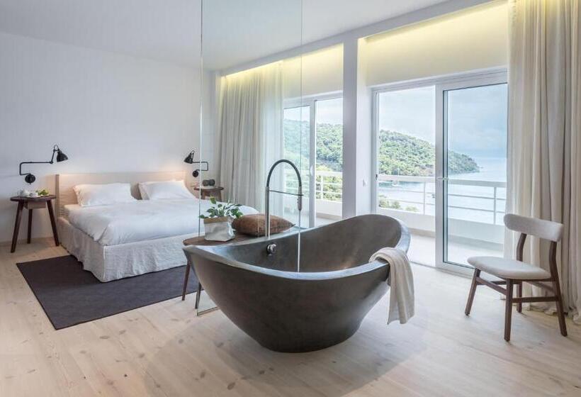 Президентский Люкс, Sirene Blue Luxury Beach Resort
