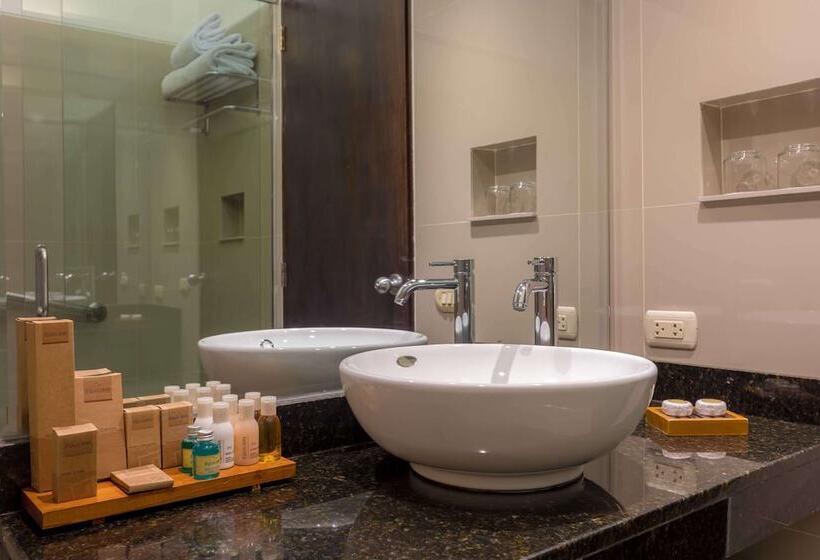 اتاق استاندارد با چشمانداز دریاچه, Sonesta Posadas Del Inca Puno