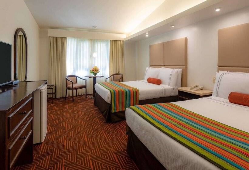 اتاق استاندارد با چشمانداز دریاچه, Sonesta Posadas Del Inca Puno