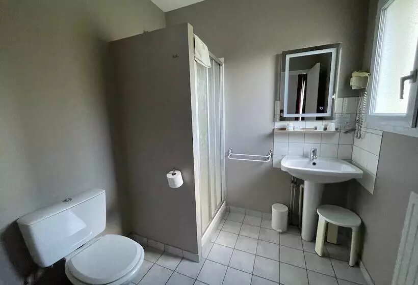 コンフォートルーム, The Originals City, Hôtel La Saulaie, Saumur Ouest