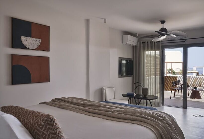 סוויטה נוף לבריכה, Andronis Minois