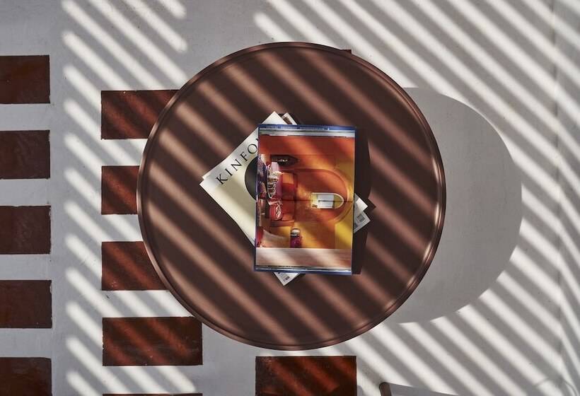 סוויטה נוף לבריכה, Andronis Minois