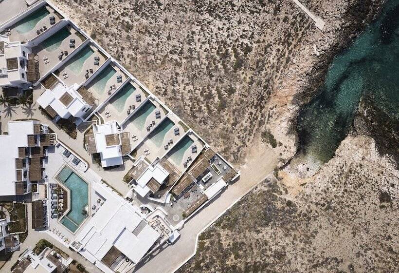 סוויטה נוף לים, Andronis Minois