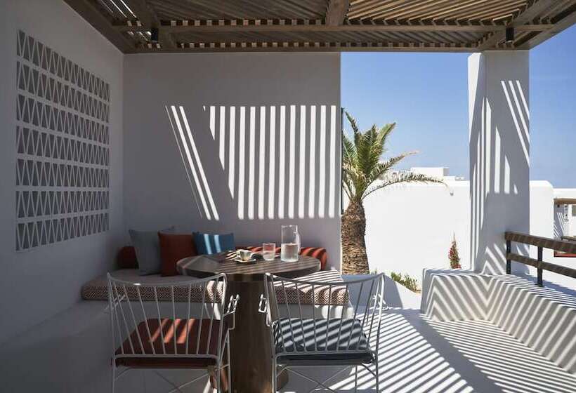 סוויטה צדדית נוף לים, Andronis Minois