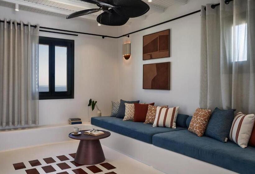 סוויטה נוף לים, Andronis Minois