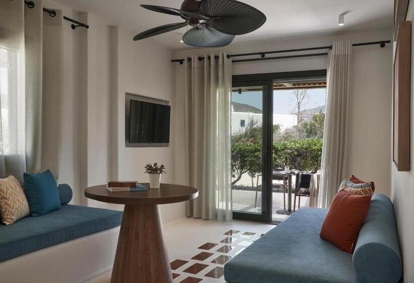 סוויטה נוף לים, Andronis Minois