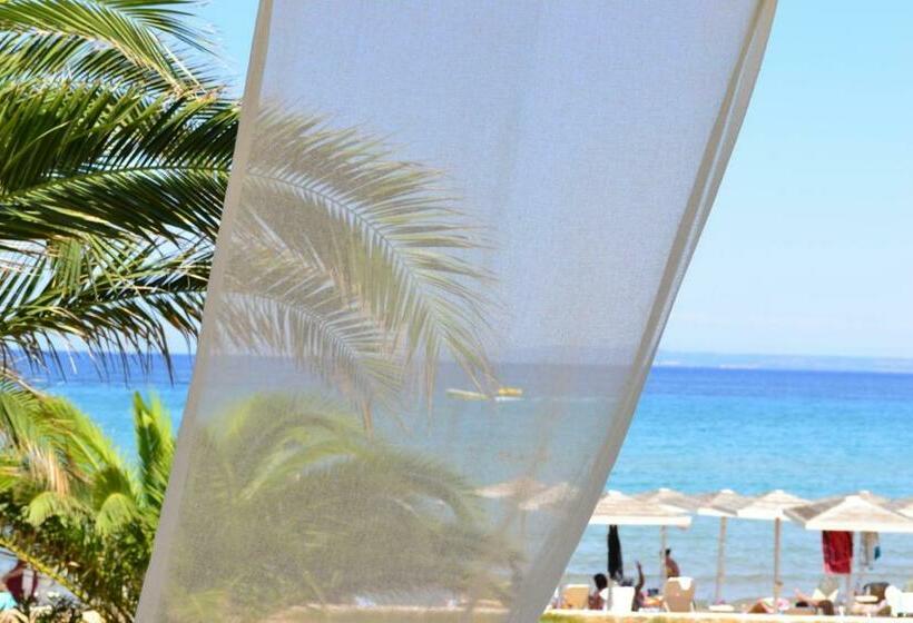 オーシャンビューシニアスイート, The Bay Hotel & Suites