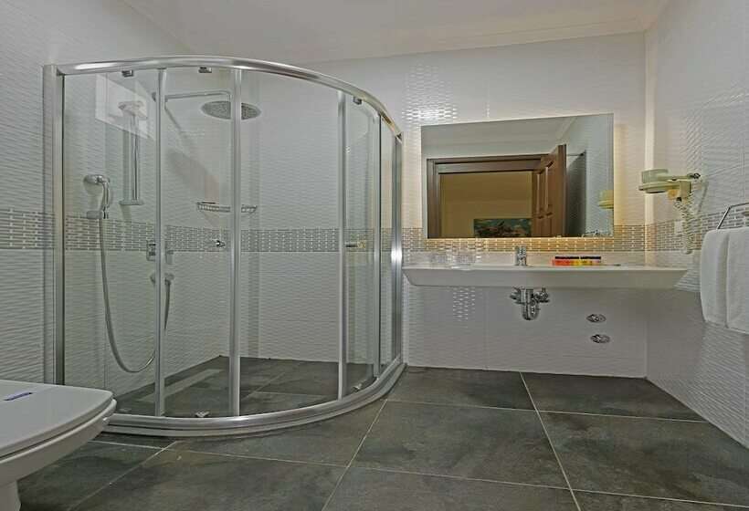 بنجلو قياسى, Club Kastalia Holiday Village   All Inclusive