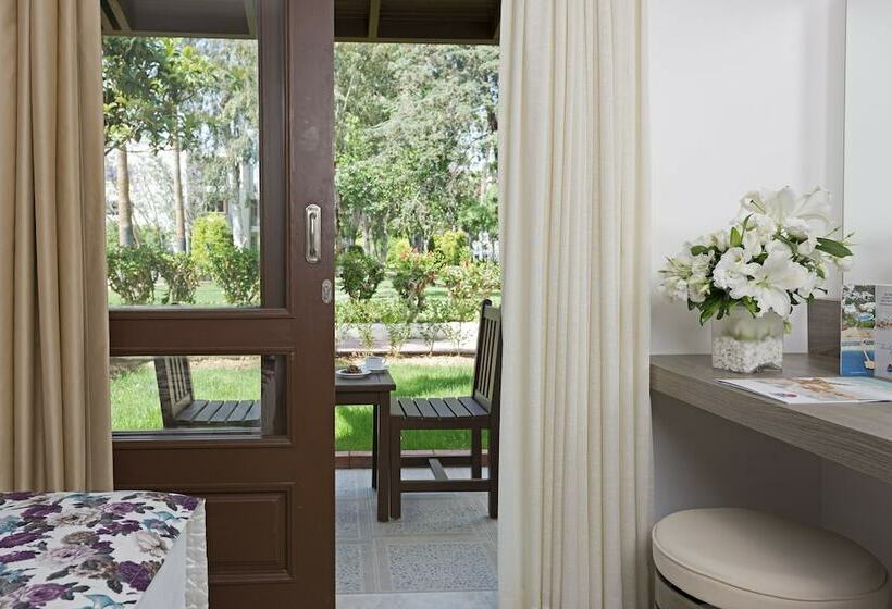 بنجلو قياسى, Club Kastalia Holiday Village   All Inclusive