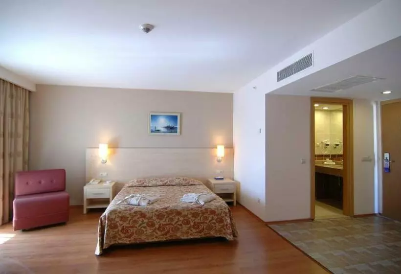 اتاق استاندارد با چشم‌انداز باغ, Diamond Of Bodrum