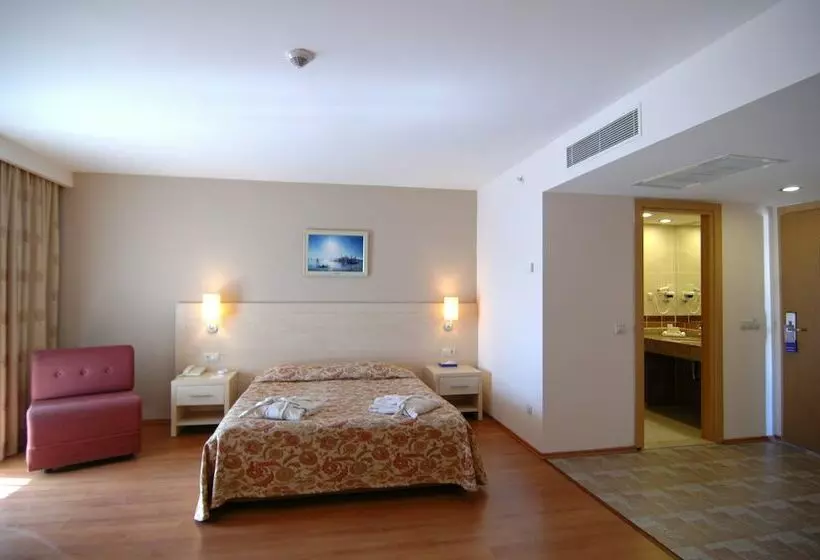 اتاق استاندارد با چشم‌انداز باغ, Diamond Of Bodrum