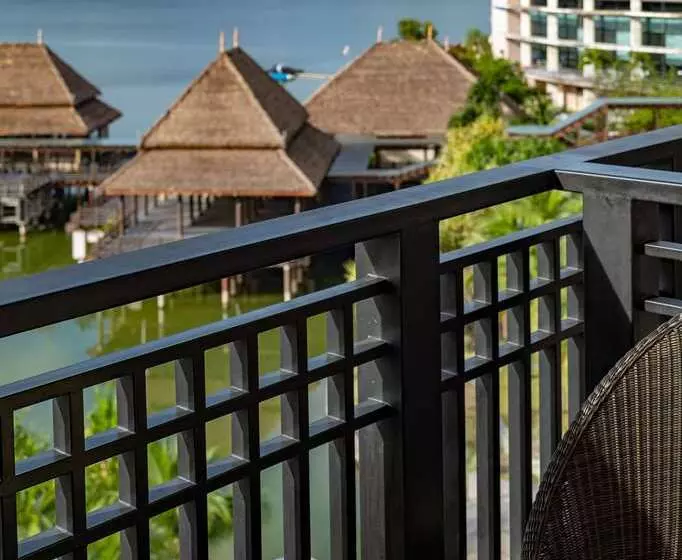 اتاق لوکس با تخت بزرگ, Hilton Lake Taupo