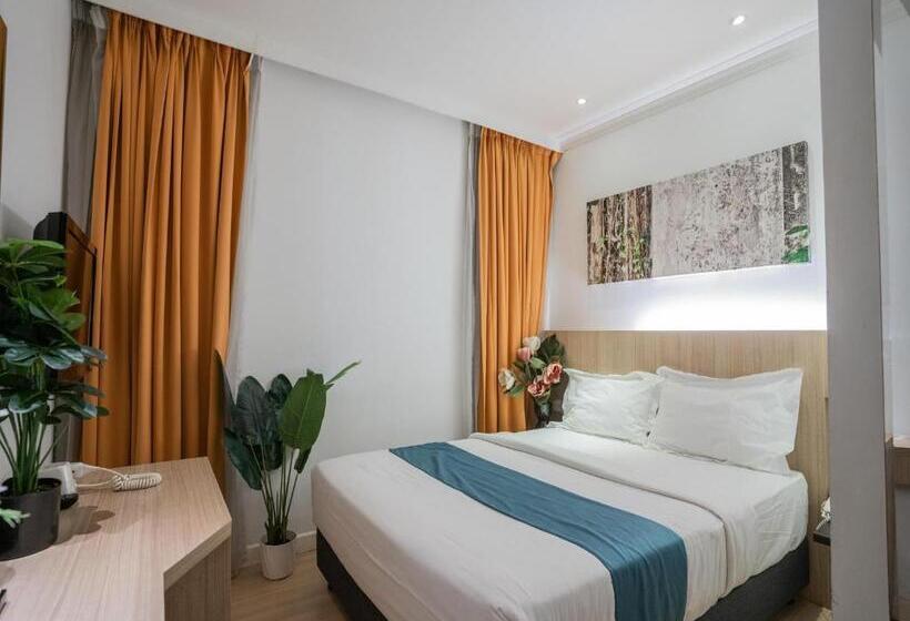 Superior Rum, Floresta Hotel Chinatown