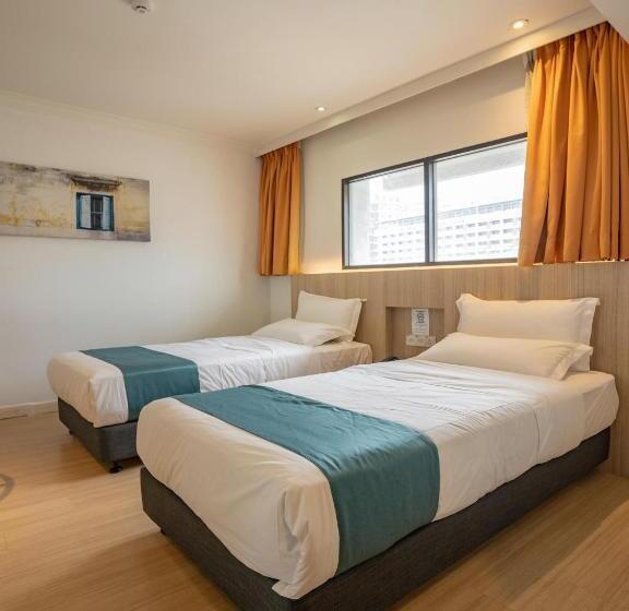 Deluxe Rum, Floresta Hotel Chinatown