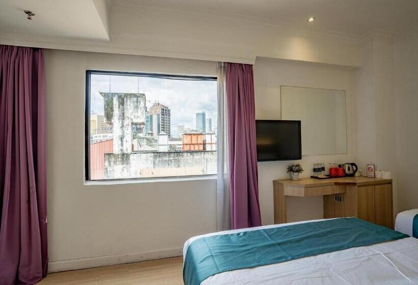 اتاق لوکس سه تخته, Floresta Hotel Chinatown