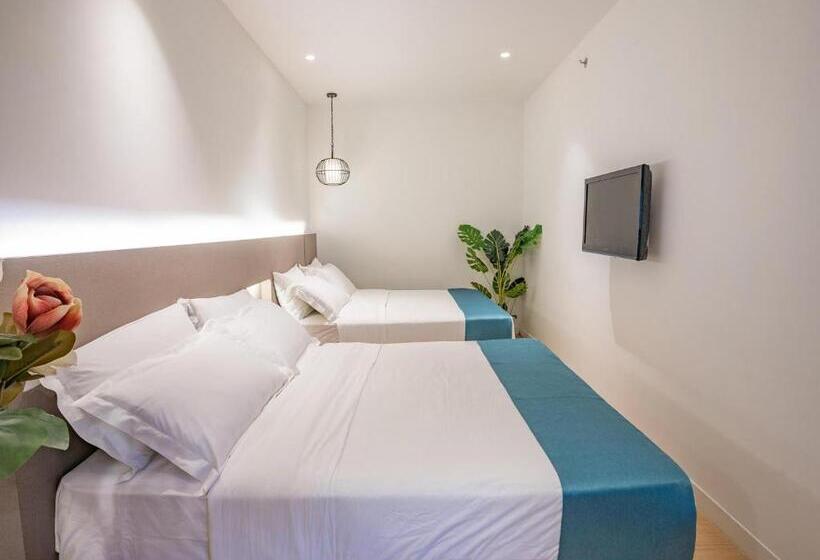 Familjesvit, Floresta Hotel Chinatown