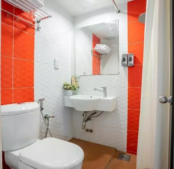 اتاق استاندارد سه نفره, Floresta Hotel Chinatown