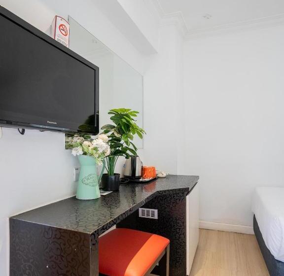 Standard Trippelrum, Floresta Hotel Chinatown