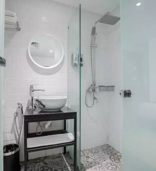 اتاق سوپریور سه تخته, Floresta Hotel Chinatown