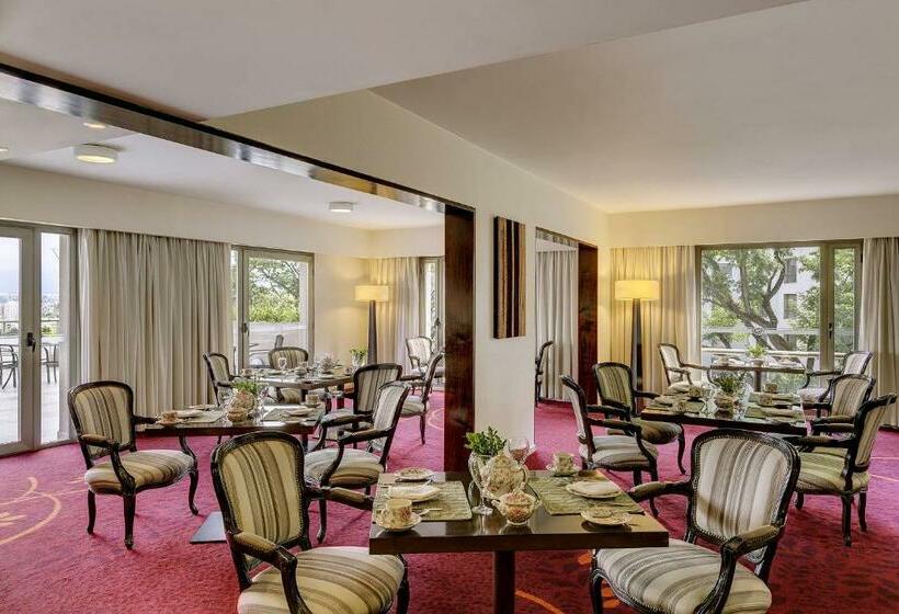 클럽 룸 킹침대, Sheraton Salta