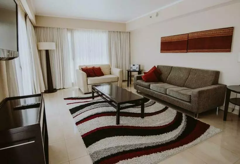 سوئیت اجرایی با تخت کینگ, Sheraton Salta