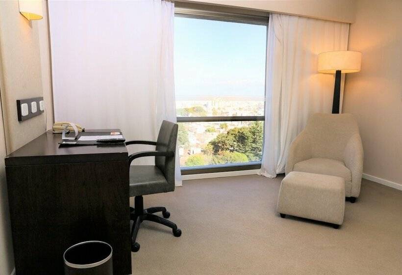 스탠다드 룸 더블 침대 2개, Sheraton Salta