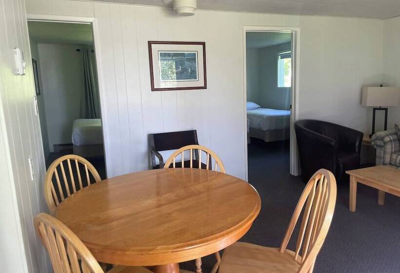 منزل 3 غرف نوم, Colonial Bay Motel And Cottages