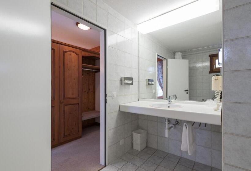 Номер Стандарт, Hôtel Chalet Royal
