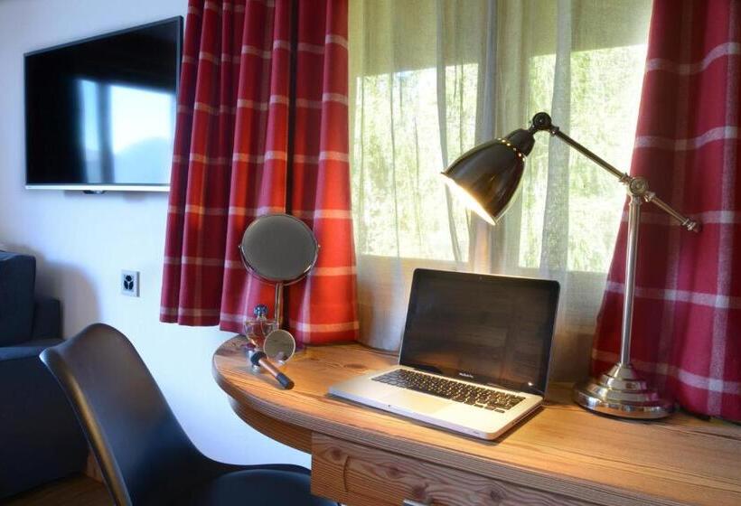 غرفة ملكية, Hôtel Chalet Royal