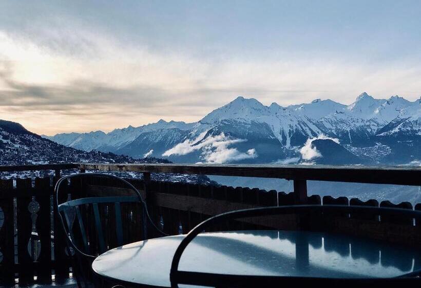 Номер Стандартный с Видом, Hôtel Chalet Royal