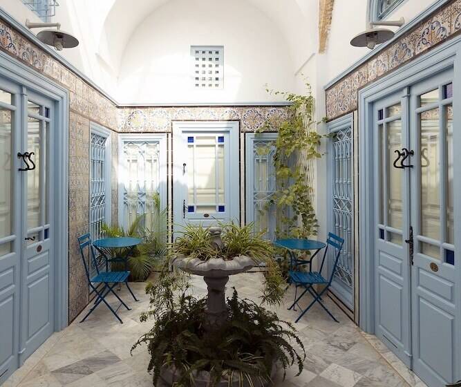 اتاق لوکس, Dar Said