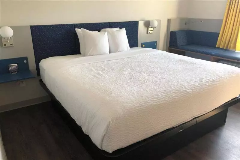اتاق لوکس, Days Inn By Wyndham Hotel Suites Amman