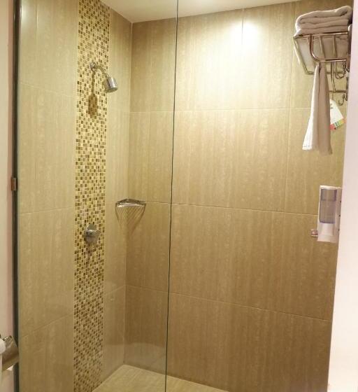 חדר משפחתי, Ibis Styles Bali Legian