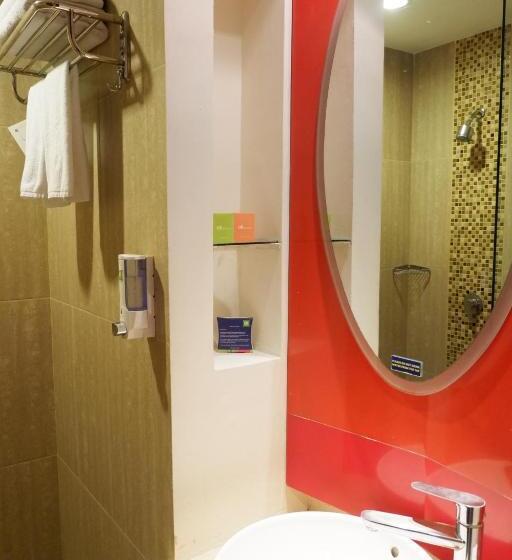 חדר סופריור נוף לבריכה, Ibis Styles Bali Legian