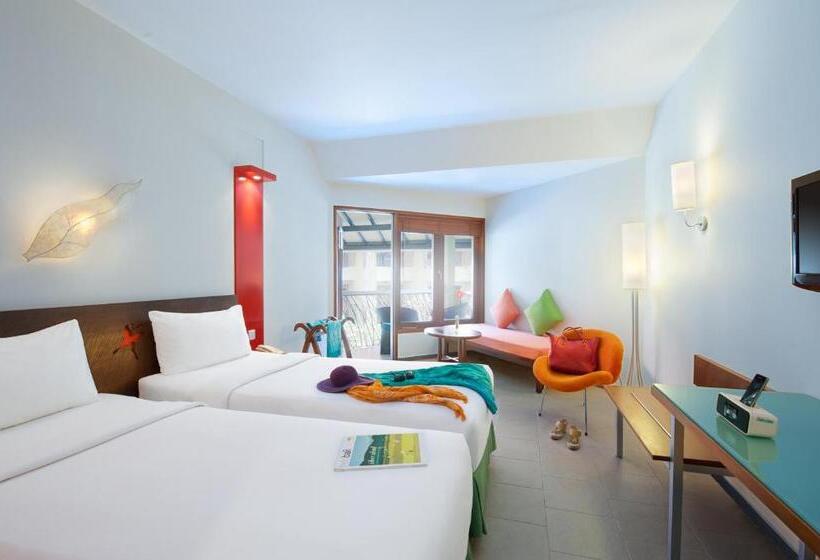 חדר סופריור נוף לבריכה, Ibis Styles Bali Legian