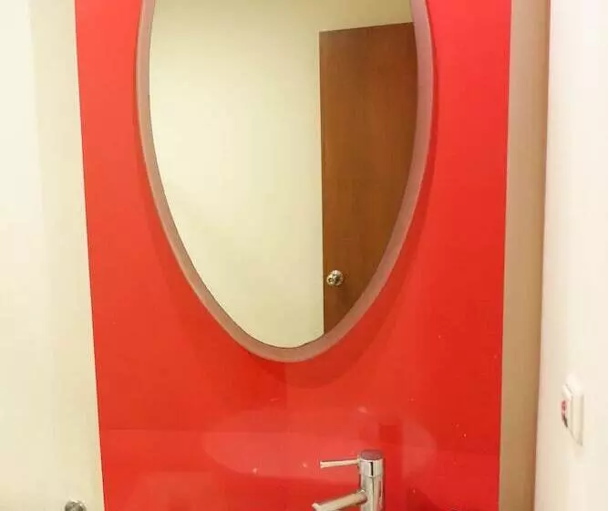プールの見えるスーペリアルーム, Ibis Styles Bali Legian