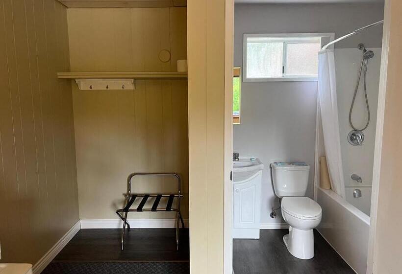 اتاق استاندارد, Pioneer Inn By The River