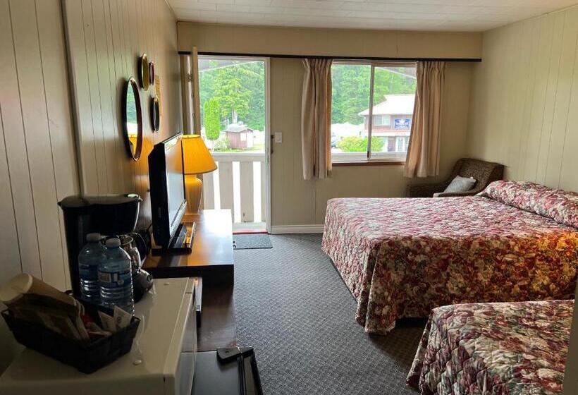 اتاق استاندارد سه نفره, Pioneer Inn By The River