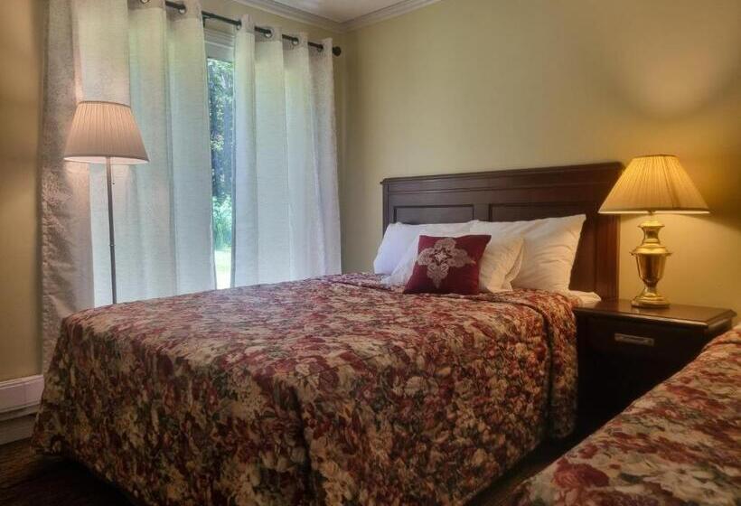 اتاق لوکس خانوادگی, Pioneer Inn By The River