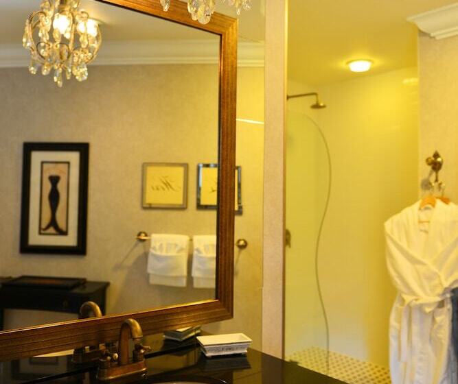 标准间, Prestige Mountain Resort Rossland