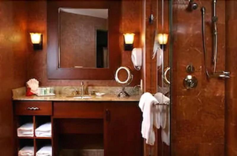 חדר דלוקס, Seneca Niagara Resort & Casino