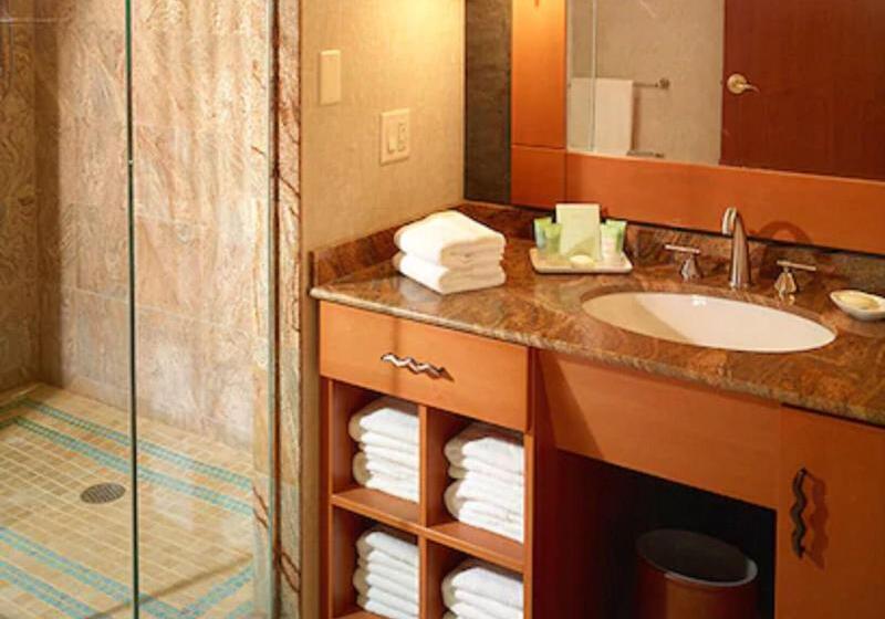 חדר דלוקס, Seneca Niagara Resort & Casino